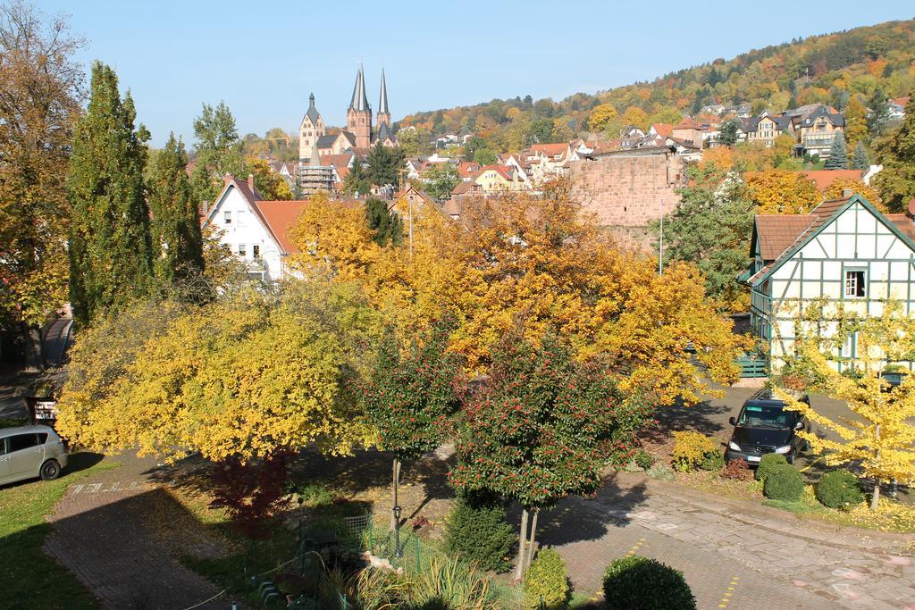 Hotel Burg-Muehle Gelnhausen Bagian luar foto